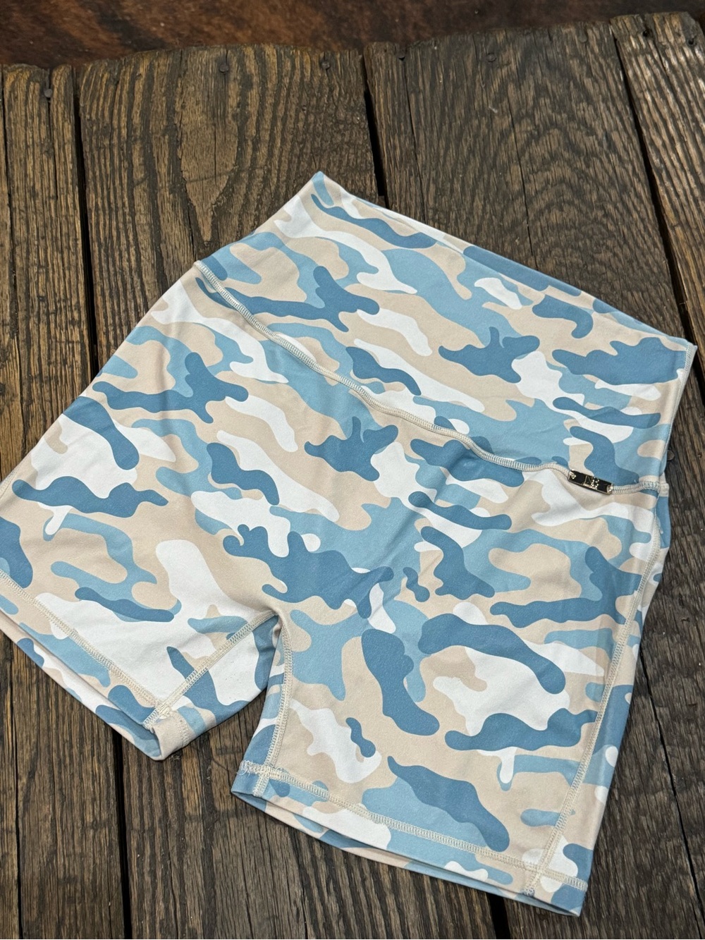 Noire & Blanc Blue & Tan Camo Performance Bike Shorts - Athletic Gym - Large